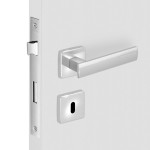 FECHADURA METRO LIGHT 55 QUADRADA INTERNA CROMADA
